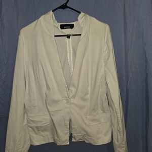 Briggs New York Women's Cream Blazer